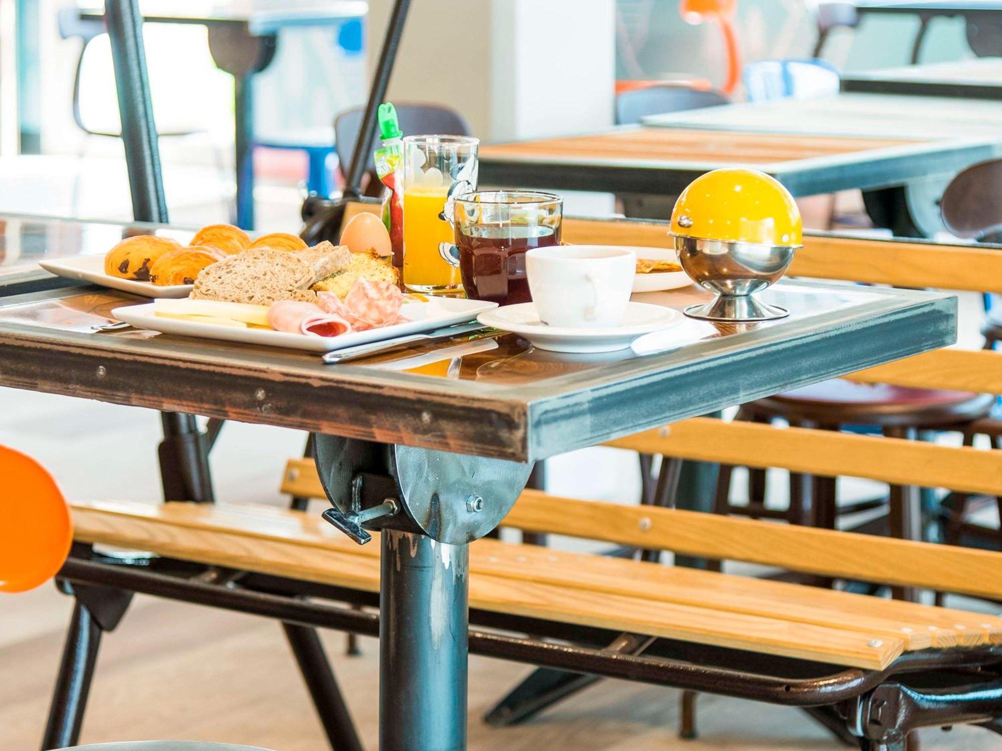 Ibis Styles Sallanches Pays Du Mont-Blanc Eksteriør bilde